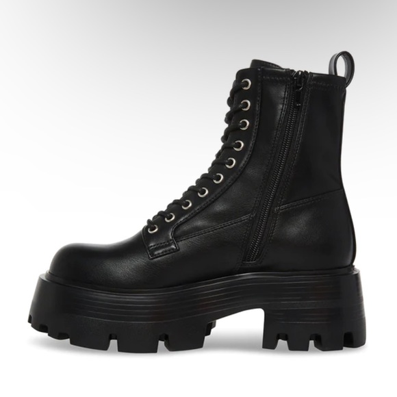 Steve Madden Maddox Combat Boot - Picture 3 of 5